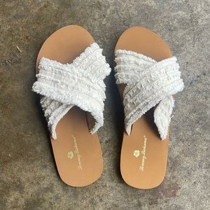 Tommy Bahama Cream Sandals- size 7